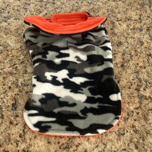Reversible camo dog fleece vest